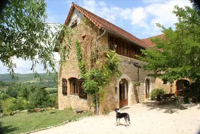 Image de Grande maison avec vue superbe sur vallée du Lot avec piscine privée