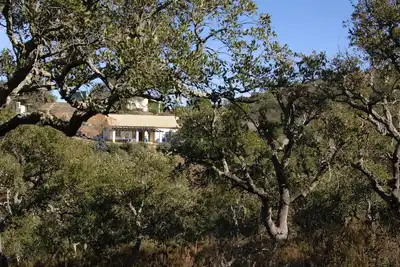 Image de maison romantique dans les collines de l'Algarve