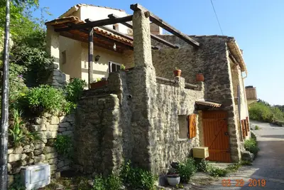 Image de Maison de charme au village de Lurs, Provence