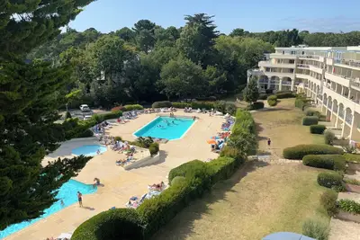 Image de Appartement T3 lumineux   avec piscine chauffée     à 300m de la plage