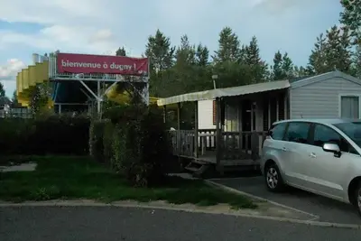 Image de Mobil home avec piscine sur camping 4 étoiles avec clubs vacances