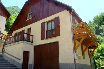 Image de Chalet 6  personnes + grand balcon pleins sud + Piscine et Jacuzzi