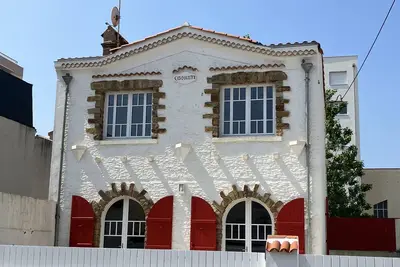 Image de Jolie villa sablaise avec jardin proche plages et commerces