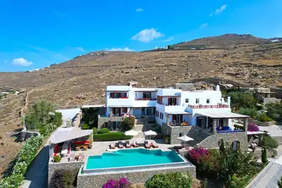 Image de Villa Isola Paradiso, 900 m² De Luxe Surplombant La Plage, Vue Mer FÉERIQUE