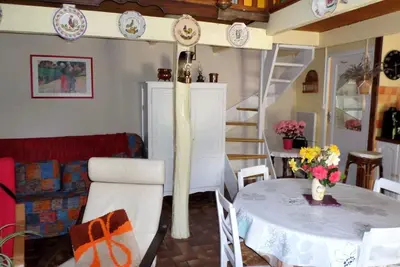 Image de Petite Maison de Pecheur sur la cote de Granit Rose