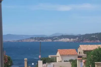 Image de studio les pied dans l'eau