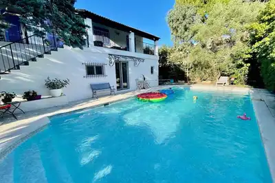 Image de Detached House In Villa With Swimming Pool.