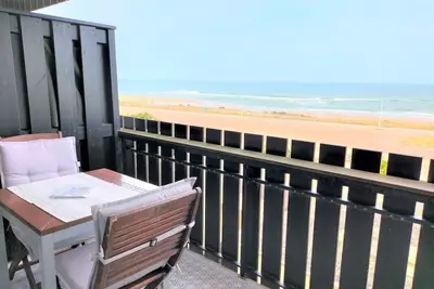Image de Agréable studio avec pleine vue sur l'Océan à proximité immédiate plage 434can
