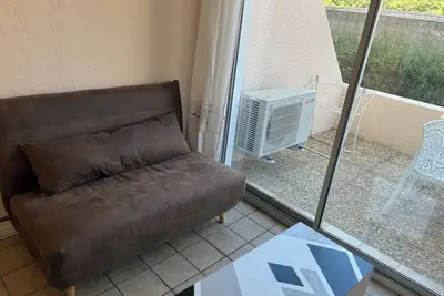 Image de La Ciotat, T2 meublé, Parking privé et a 50 m plage et commerces