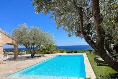 Image de Superbe villa vue mer panoramique Sainte Maxime