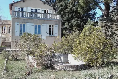 Image de Grande Maison De Campagne dans le Sud Luberon
