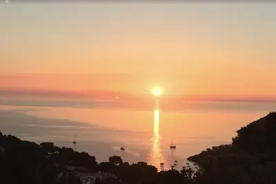 Image de Villa neuve Begur Sa Riera, vue mer panoramique, plage 8’ à pieds, 5 chambres