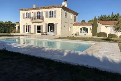 Image de Bastide 320M² Avec Piscine Privee, \"village à pied\", 12 Personnes