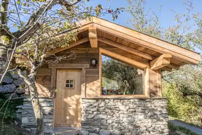 Image de Petit chalet de charme avec jacuzzi, pour amoureux de la montagne, en Vanoise