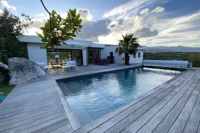 Image de Villa 4 chambres Piscine chauffée Proche Plage Cala Rossa et Centre Ville