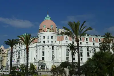 Image de Mer turquoise et vélos bleus, votre séjour à Nice