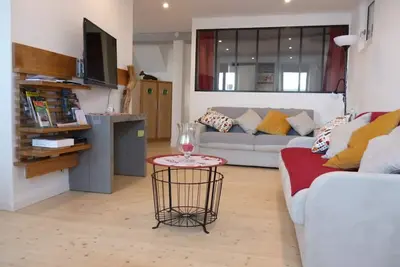 Image de Ciboure\/ Saint-Jean-De-Luz, grand appart 3* + garage privé. Rdc. Accès facilité.