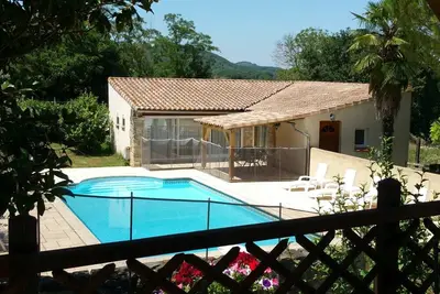 Image de Quatre cottages indépendants dans un ancienne ferme, avec piscine – ‘Loire’