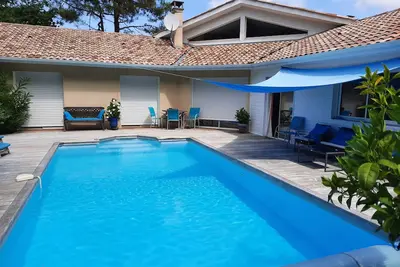 Image de Villa 4 chambres+mezzanine +salon+ salle Ă manger+ piscine La Teste de Buch33260