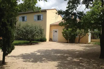 Image de Grande maison 150m² au calme, pas de vis à vis, grand jardin, piscine