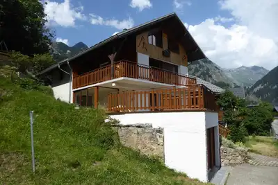Image de 300m de la télécabine, Grand chalet idéal groupes et familles, Sauna, belle vue.