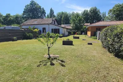 Image de Les gîtes du lac à deux pas de l'Etang de Léon côté Vielle