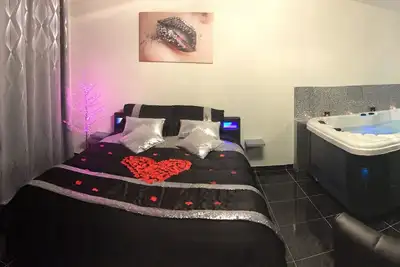 Image de Appartement Jacuzzi entre Montpellier et Béziers