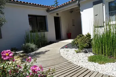 Image de Ile de Ré La Flotte front de mer maison neuve de charme