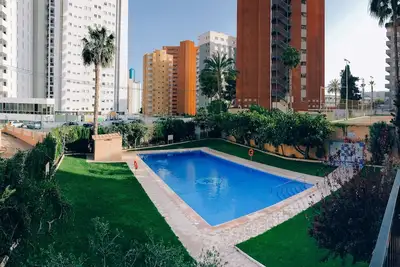 Image de Grand apt au coeur de Benidorm, près de la plage!