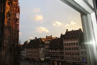 Image de 2 Pièces meublé 45m2 Place de la Cathédrale Centre-ville Strasbourg