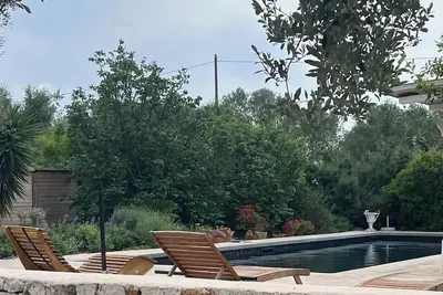 Image de L'exclusivité d'une propriété d'un hectare entièrement clos et sécurisé