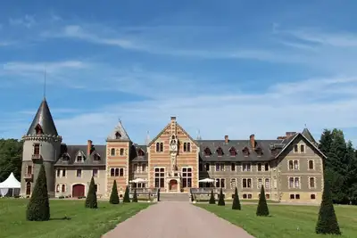 Image de Luxury Renovated Castle Beguin - 18 rooms for max 40/50 persons, pool, tennis. . .