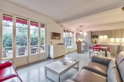 Image de Rare: 300 mètres de la Croisette avec 120 m² de Terrasse