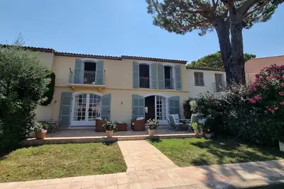 Image de Grande et Belle maison calme avec jardin à Port Grimaud