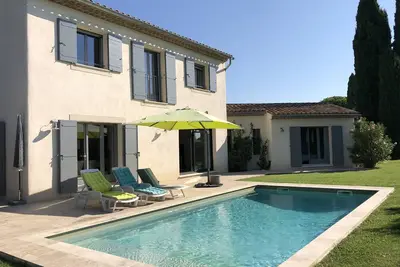 Image de Villa familiale avec piscine entre Alpilles et Luberon \/ Au cœur de la Provence