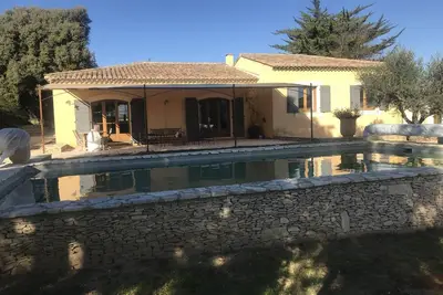 Image de Villa type mas avec piscine dans un petit village le plus prisé aux portes Uzes