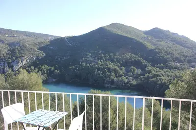 Image de Maison f5 village provençal, pisc, 15min plage, calme, vue splend lac