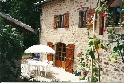 Image de à Figeac le charme de la campagne, la proximité de la ville