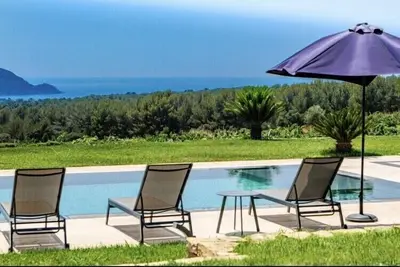 Image de Villa de luxe avec vue mer à la Cadière d'Azur.
