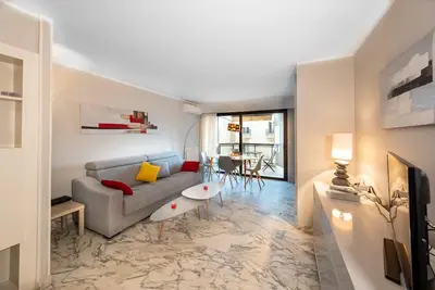 Image de 50m Plages -Studio dans résidence de Standing -Terrasse et Parking privé