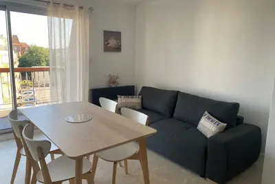 Image de Agréable T2 avec balcon plein sud proche de la plage et des commerces