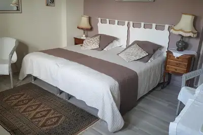 Image de chambres d, hotes chez josiane  calme grand jardin