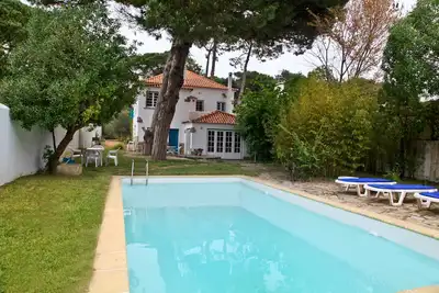 Image de Belle maison a louer avec piscine