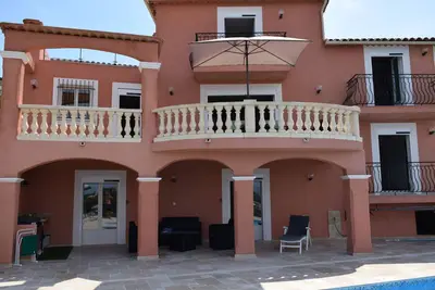 Image de La Villa Cocarom A St Aygulf Avec Vue Sur Baie De St Raphael