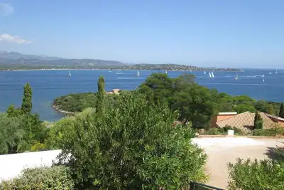 Image de Maison 6 personnes en bord de mer vue sur le golfe de Porto Vecchio