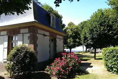 Image de Maisonnette dans propriété du 18e - vue dominant Cabourg