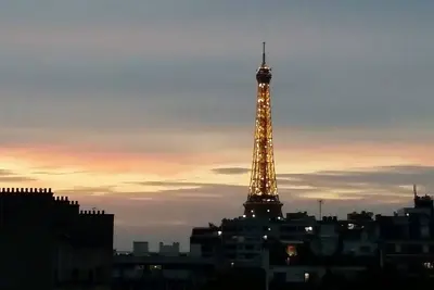 Image de Fantastique Vue Tour Eiffel- Nouvelle Suite, tout confort à Paris Vaugirard