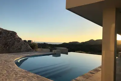 Image de Incroyable et confortable Nouveau Condo 1 Bd Ocean View
