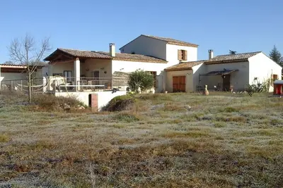 Image de villa avecavec piscinepiscine de 200m2