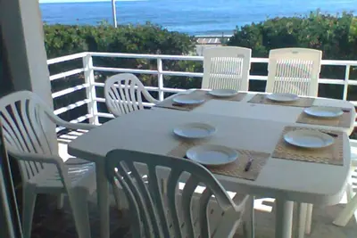 Image de Los Sargos Sobre El Mar. Zona Residencial Muy Tranquila. En El Casco Histórico.